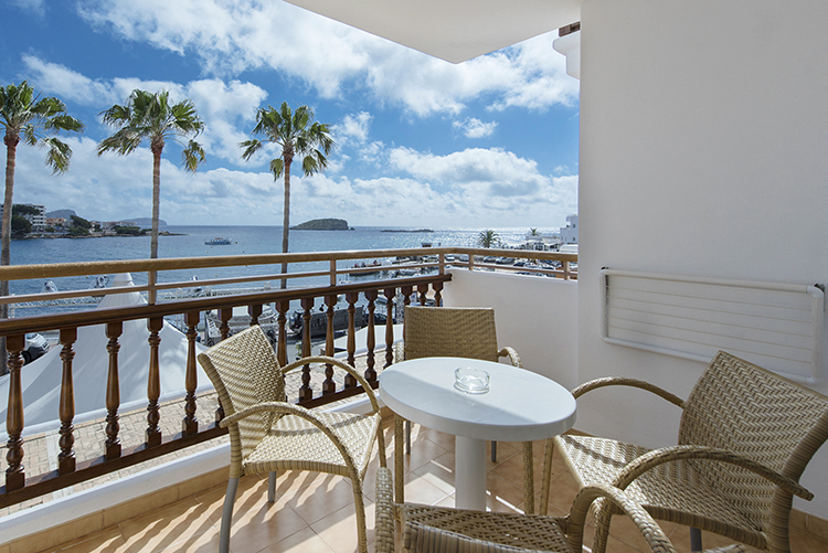 Sea-view balcony overlooking Es Canar